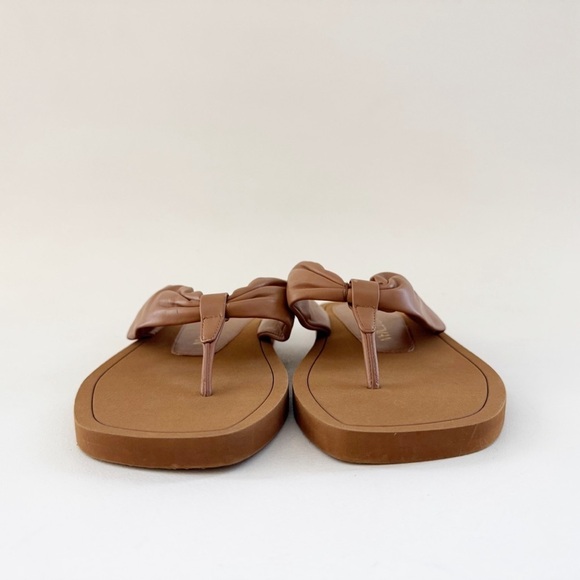 Stuart Weitzman Cassie Sandal Flip Flop Thong Flat Puff Leather Designer Tan 9 - Picture 4 of 10